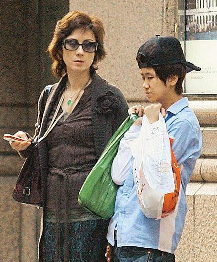 组图)洪金宝混血小女儿首度曝光- 温哥华港湾