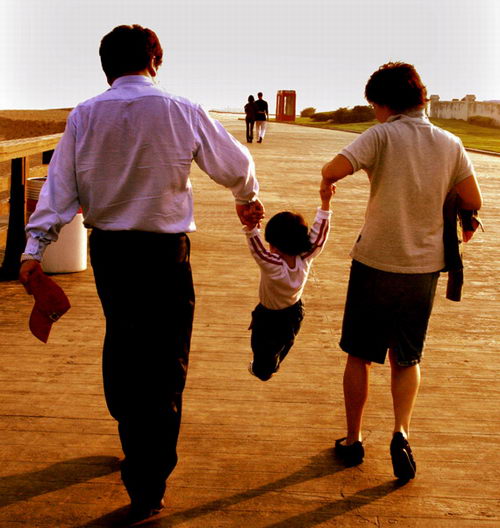 (图文)在加国养儿育女:投资还是责任?