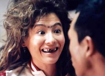 娱乐圈美女比丑 林志玲变猪脸张柏芝发乱牙黑 - 温哥华港湾