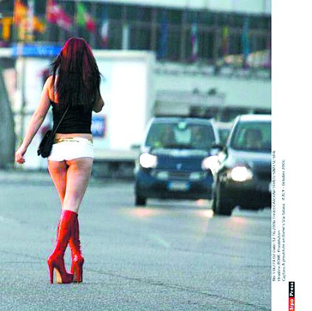 香港女子过埠卖淫被捕 持旅游签证来加国打工