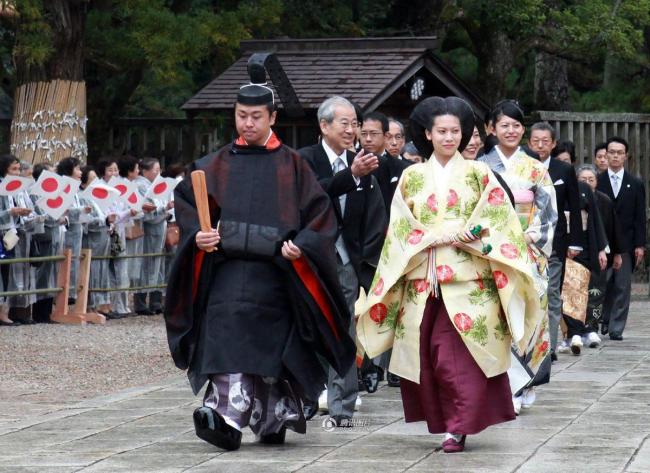 日本典子公主嫁平民 着传统礼服亮相婚礼