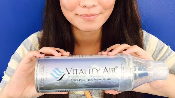华裔把加拿大的空气卖到中国 一罐15加元！