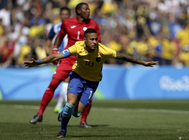 内马尔开场15分钟进球破纪录 巴西男足进决赛