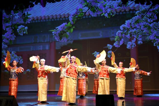 中国范儿春晚登上世界舞台，中西艺术精华绽放温哥华
