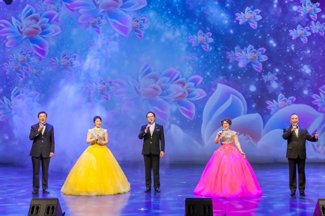 中国范儿春晚登上世界舞台，中西艺术精华绽放温哥华
