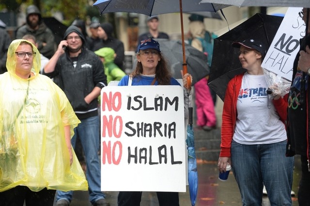 为什么穆斯林在西方主流社会中常给人负面印象？