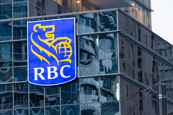 加拿大银行纷纷节约成本 RBC裁员450人