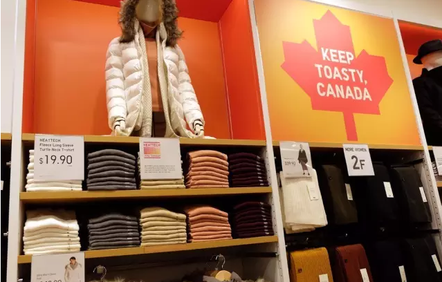温哥华第一家优衣库下个月开张，约吗？