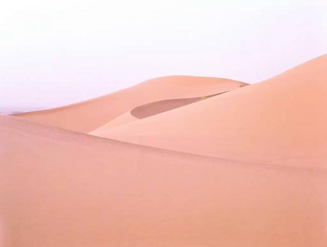 超现实美感 这还是人们所熟悉的沙漠吗？