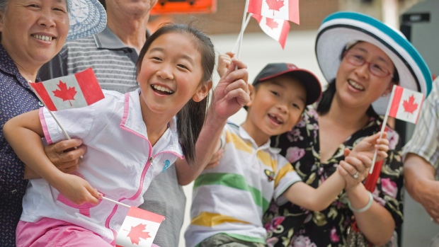 全面放宽！华人苦盼的加拿大新入籍法将正式实施