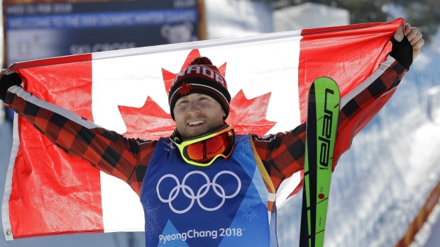 加拿大选手Brady Leman夺得男子滑雪金牌