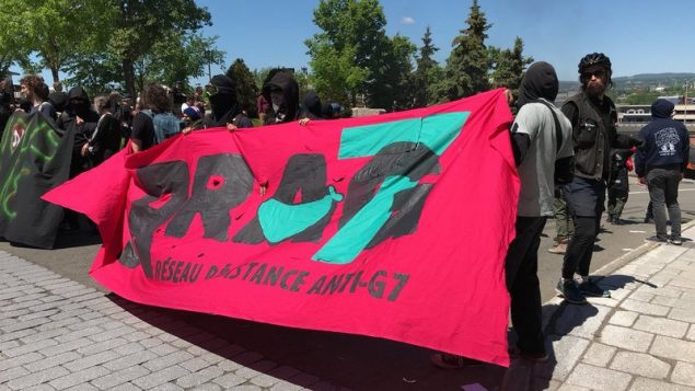 G7峰会在加拿大小城开幕 3名示威者被逮捕