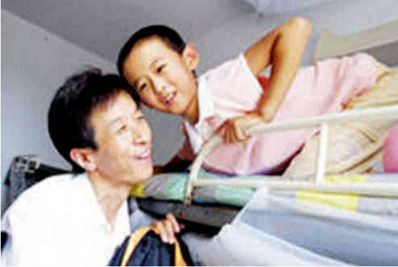 16岁中国最年轻博士 威逼父母在北京买房