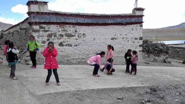 地球上海拔最高的村落 全村共用1个厕所