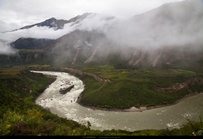 西藏这个瀑布 全世界只有2个人见过