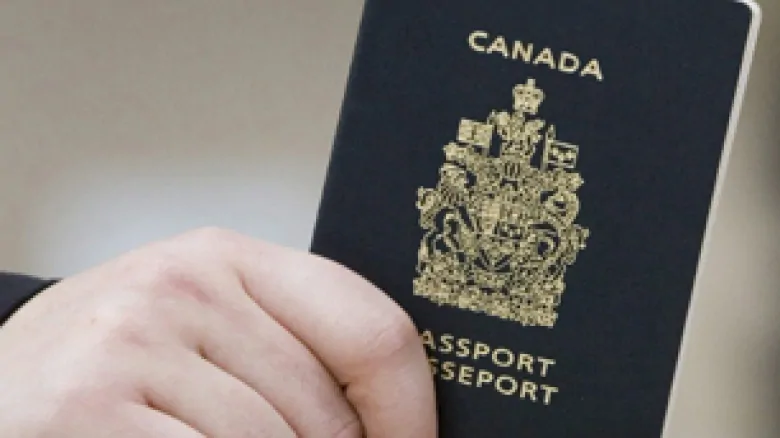 北京模范公民 在加拿大18年遭遣返 只因