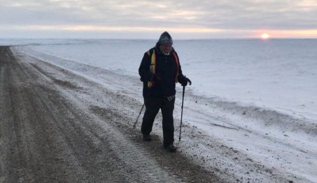 他花十年时间徒步横穿加拿大 实现梦想