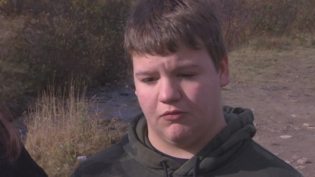 14岁脑瘫男孩惨遭霸凌 做“人肉桥”被同学践踏
