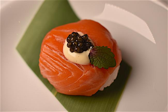 超值价钱吃超赞鱼子酱 秘鲁遇上日本什么滋味?