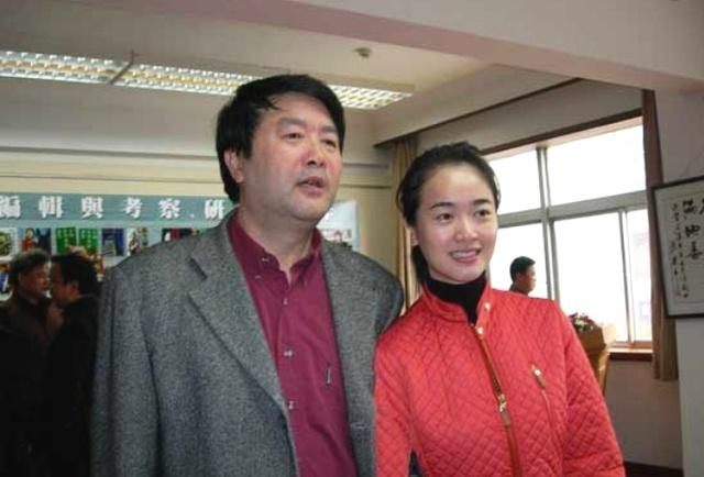 她16岁被姜文相中 嫁61岁的老男人