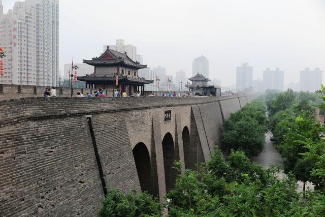 四个中国保存较好的古城墙 你摸过哪个