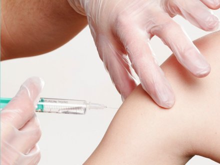 沿岸卫生局：大温较富裕地区疫苗接种率较低