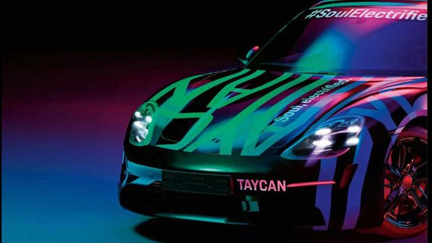保时捷纯电动车Taycan预告图发布 今年9月首发
