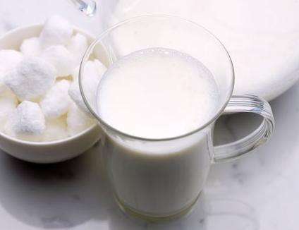 牛奶跟酸奶相比 哪个营养价值更高？