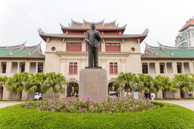 中国最美大学 无奈成旅游景点