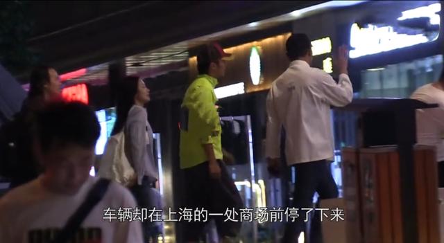 谢霆锋缺席王菲生日宴 却与友人在上海深夜聚餐