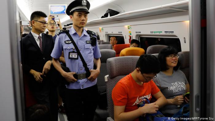 Eröffnung Hochgeschwindigkeits-Eisenbahn Hongkong und chinesischem Festland (Getty Images/AFP/Tyrone Siu)
