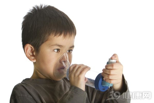 小孩得哮喘的背后 两大原因在“作祟”