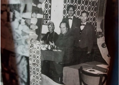 渥太华中餐馆第三代用艺术方式记录华人在加历史