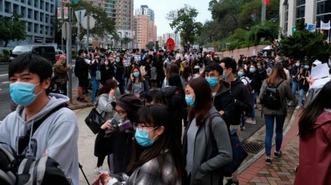 新冠病毒疫情让香港民运示威熄火