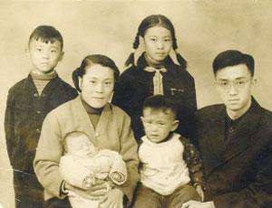一手捧红姜文赵薇 4个小孩3个低能85岁因病去世