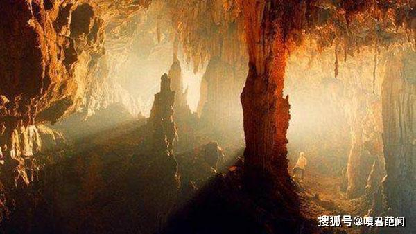 在世界上名列前茅的中国最长溶洞“双河溶洞”