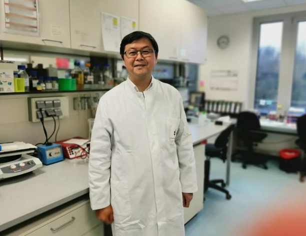 华裔病毒学家：疫苗研发到了最难的“过草地”阶段
