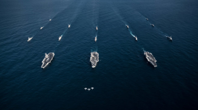 三年来首次！美三艘航母部署南海入口 剑指中国