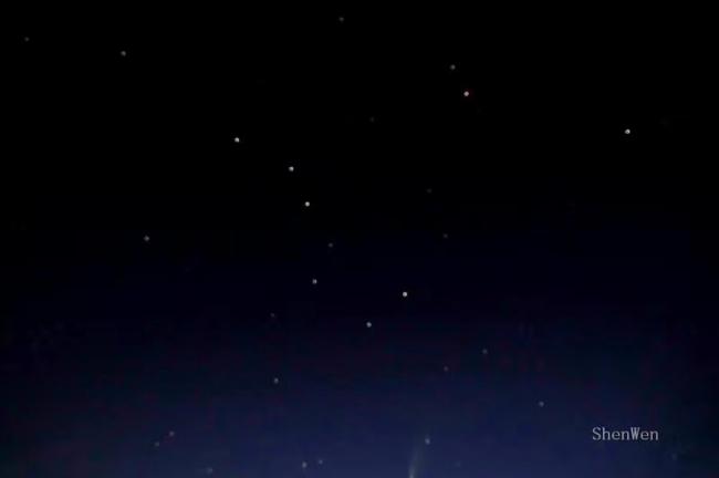 大温八旬摄影爱好者的追星体验：一定要看次彗星