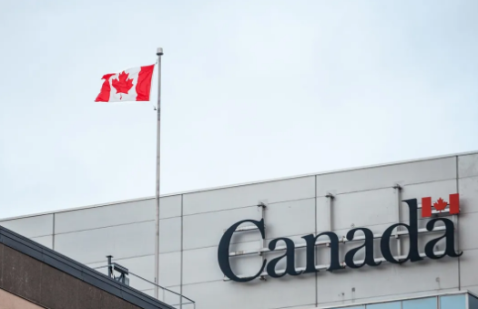 加拿大又推暖心新政：游客现在能直接申请工签了