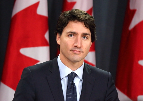 加拿大真正的总理不是特鲁多 而是驵勉诚？