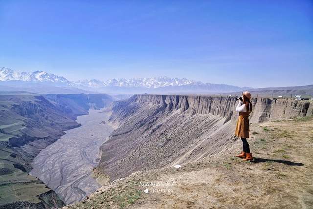 新疆的这个峡谷 颜色酷炫且壮丽