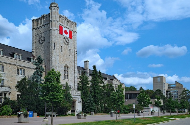 加拿大国际留学生减少30% 要求豁免酒店隔离