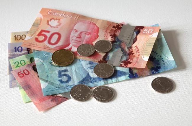 加拿大税后平均收入这省最高 你到平均值了么？