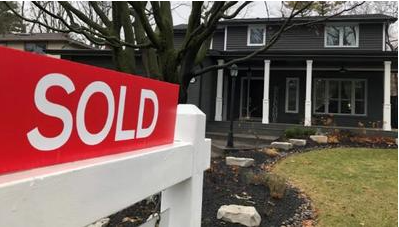 CREA: 加拿大4月份二手房屋均价按月跌2.8%