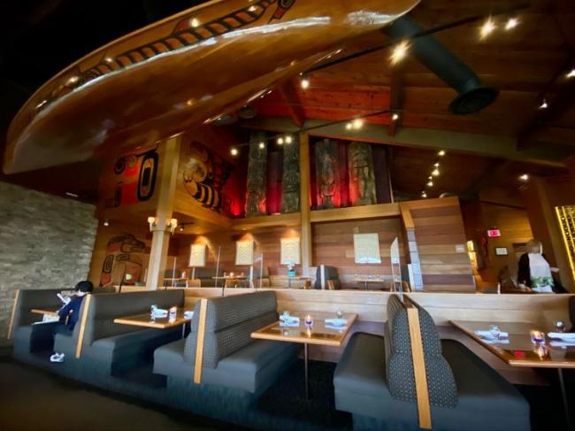 温哥华唯一的三文鱼主题餐厅就在“三文鱼之家”