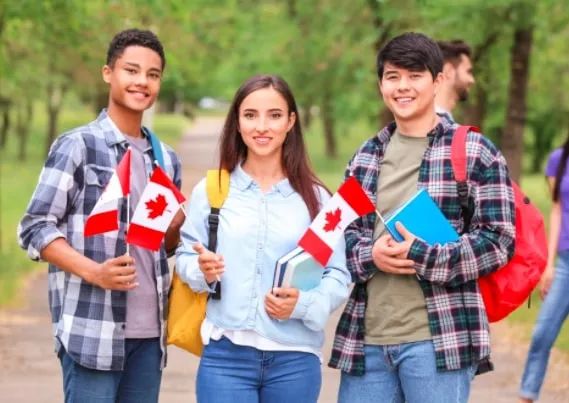 加拿大国际留学生转永久居民身份 印度排首位