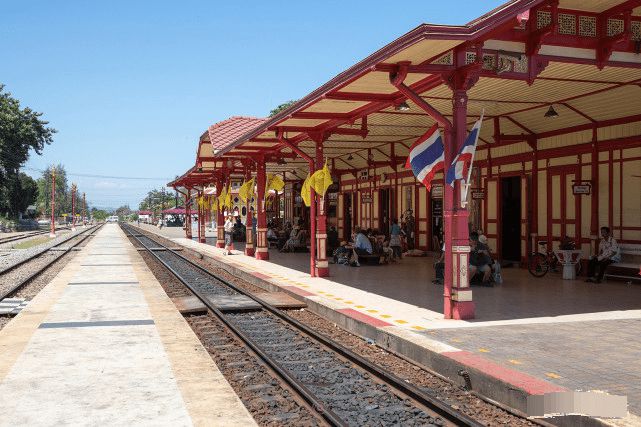 泰国最文艺的小火车站：曾是皇室专用火车站
