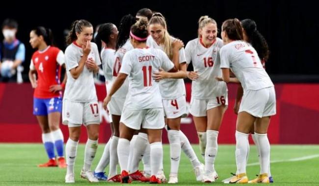 加拿大女足叩开胜利门 2:1挫智利进半准决赛
