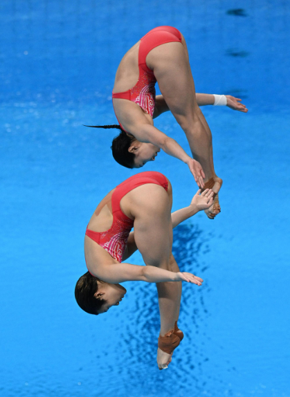 中国再夺一金 施廷懋王涵获女子双人3米板冠军